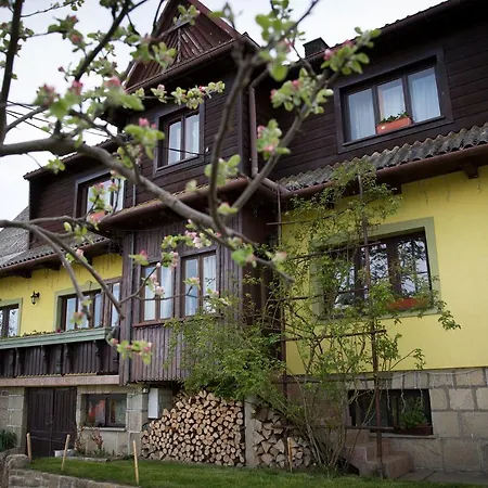 Farm stay Smietanowka Krzczonow